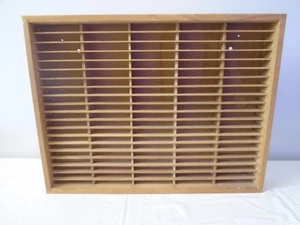 Estante de almacenamiento de pared de madera para 100 casetes de cinta Napa Valley - Imagen 1 de 9