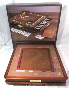 GIOCO DA TAVOLO MONOPOLY LUXURY EDITION NUOVO CON SCATOLA - Foto 1 di 9