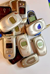 4Pcs Vintage Original Samsung SGH-T100 Mobiles Gray Unlocked Dual Screen Buttons - Picture 1 of 2