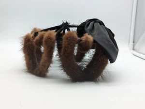 Beautiful vintage 1940s Fur pill box hat W satin Bow - Union Made! - Picture 1 of 10