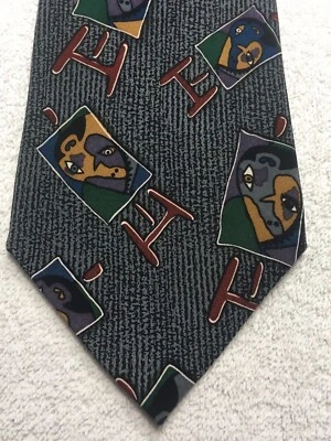 PICASSO HOMBRE CORBATA GRIS CON PICASSO ART MUJER SOFÁS 3,75 X 59 NUEVO SIN ETIQUETAS Foto 1 de 4