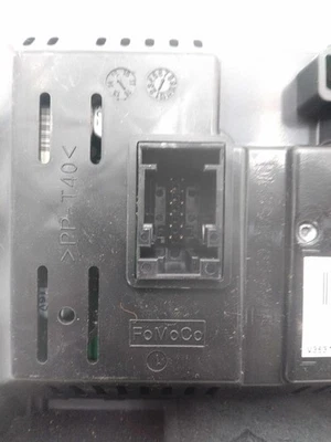 Pantalla de infoentretenimiento usada se adapta a: Ford Transit 350 2016 pantalla de 4,2 grado A Foto 1 de 4