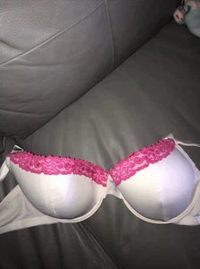 Women’s White & Pink Lace Size 44DD Bra-new without tags/never worn - Picture 1 of 12