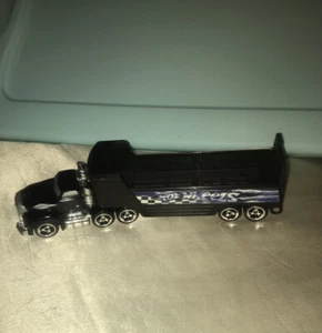 Hot Wheels K5137 Truckin Transporters Hauler Flip Down Back 2001 Mattel - Picture 1 of 11