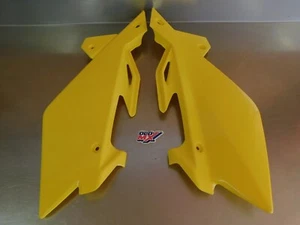 Plaques latérales neuves CEMOTO Husqvarna CR/WR 125 06-08 CR/WR 250 06-13 TC/TE - Imagen 1 de 3