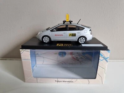 Kyosho 1/43 Toyota Prius - Argento - 1a Maratona di Tokyo, 2007 - 03782A - Immagine 1 di 4