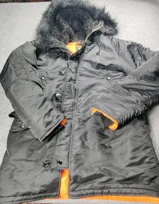 Chaqueta Parka Alpha Industries N-3B Para Hombre Mediana Negra Piel Sintética Capucha Frío Extremo Foto 1 de 4