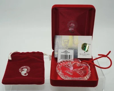 Waterford Crystal Our First Christmas 2000 adorno con cisnes en forma de corazón Foto 1 de 4