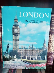 LONDON IN COLOUR_Denzil Batchelor_HCDJ_1964_1st US Edition_Very Good - Picture 1 of 13