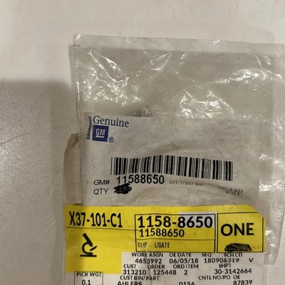 GM OEM 11588650 NEW CLIPS LIFTGATE TRIM FINISH PANEL Retainers. Lot of 3. - Image 1 of 2