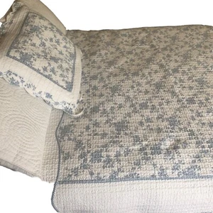 Full/Queen 4 Piece Cotton Reversible Quilt Set with Three Pillow Shams - Picture 1 of 8