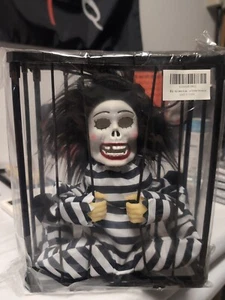 Halloween Screaming Animated Hanging Decorations with Motion Sensor Activated & - Picture 1 of 4