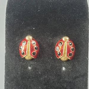 Avon Ladybug Earrings Gold Tone Retro Mid Century Modernist Boho Pierced 0.5" - Picture 1 of 11