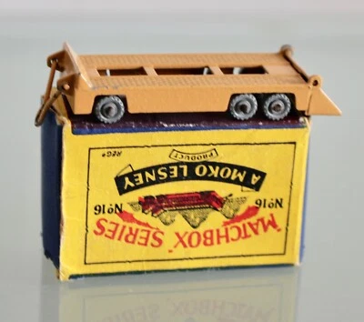 Matchbox Series No. 16 Trailer VNM & Boxed - Image 1 of 4