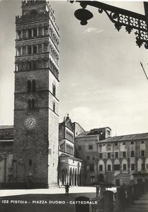 CARTOLINA VIAGGIATA _ PISTOIA - PIAZZA DUOMO - CATTEDRALE _ FOTO EDIZIONI ANGELI - Picture 1 of 1