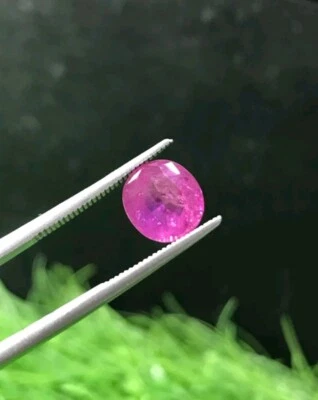 1.8ct Natural Ruby nice color and Luster Gem from Afghanistan No-heat Untreated - Image 1 of 3