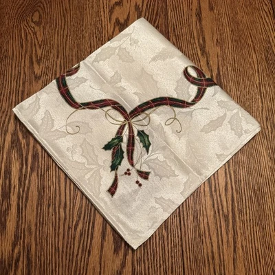 Lenox Christmas Nouveau Cloth Napkins Set of 10 NWT - Image 1 of 4