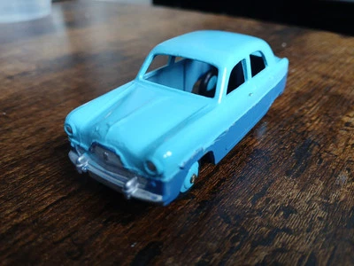 DINKY TOYS #162 FORD ZEPHYR - Image 1 of 4