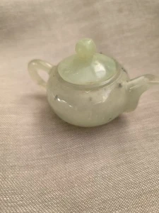 Mini Jade Teapot (approx 2" x 3-1/2") Untested, unmarked - Picture 1 of 18