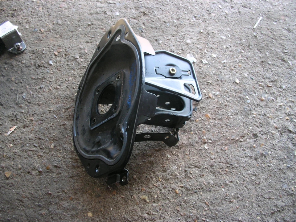 Renault Clio Mk2 (1998-2015) caja de pedales Foto 1 de 1