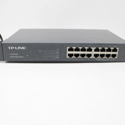 TP-Link 16 Port Gigabit Ethernet Unmanaged Switch Plug & Play Desktop/Rackmount - Image 1 of 4