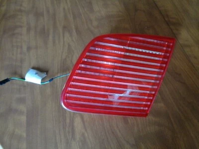 06 07 08 09 LUZ TRASERA DERECHA MONTADA EN MALETERO SAAB 9-5 sedán 12755792 con extremo de enchufe Foto 1 de 4