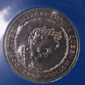 2002 Great Britain 5 Pounds Queen Elizabeth II $ Queen Mother Memorial - Picture 1 of 4