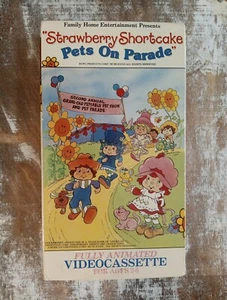 Strawberry Shortcake: Pets on Parade VHS Tape 1982 Animated FHE Videocassette - Picture 1 of 4