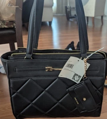 Anne Klein - Bolso acolchado para mujer - Color negro/dorado - Con estuche para tarjetas Foto 1 de 4