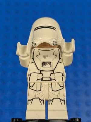 Lego Star Wars: First Order Snowtrooper without Backpack sw0875 Set 75184 - Image 1 of 4