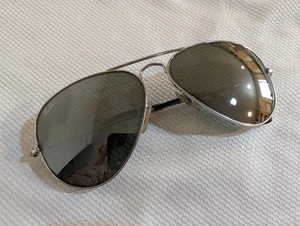 Ray-Ban Polarized Aviator Sunglasses - Picture 1 of 5