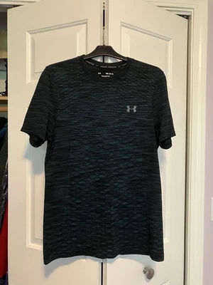 Men's Under Armour T Shirt Green Medium Short Sleeve - Image 1 of 4