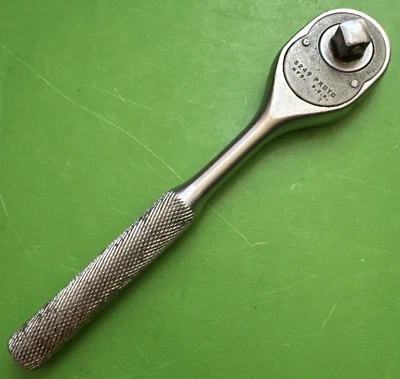 Herramientas de mano Proto vintage EE. UU. 3/8" accionamiento mango moleteado cabeza de pera trinquete 5249 Foto 1 de 4