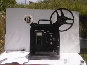 wards model 885-a movie projector in working condshion - Picture 1 of 7