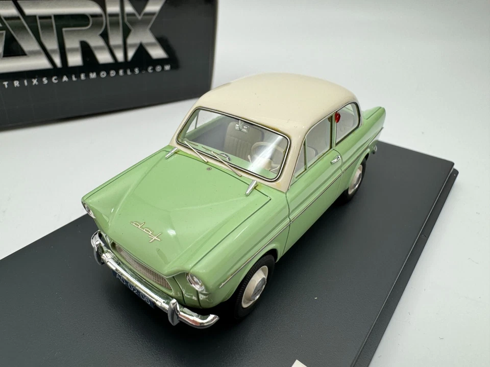 Matrix 1/43 DAF 600 1958 Green #353 - Image 1 of 4