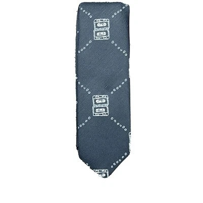 Corbata ajustada VH1+ FURIA para hombre 56,5x2,25 RARA revista de música española casete Foto 1 de 4