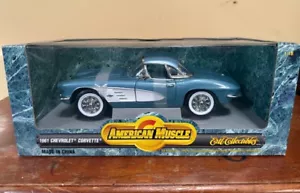 American Muscle Ertl 1961 Corvette Hardtop Blue/White - Picture 1 of 5