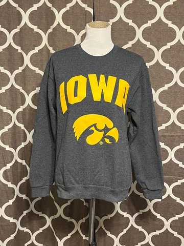 Iowa Hawkeyes Sweatshirt PullOver Sweater NCAA Adult Size Small Cover
