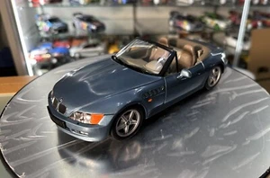 BMW Z3 Roadster James Bond 007 Goldeneye UT 1:18 coche escala diecast - Imagen 1 de 11