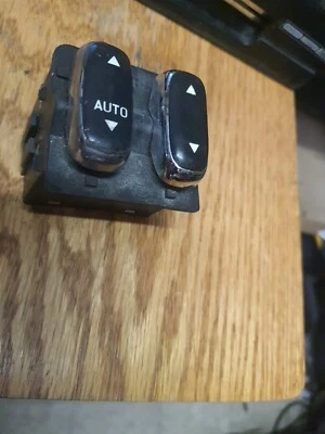 Interruptores de ventana lateral del conductor Lincoln Mark VIII 1997-1998 Foto 1 de 3