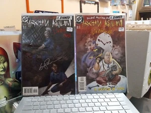 Arkham Asylum: Living Hell #2 & #3 (von6) signiert von Eric Powell - Bild 1 von 4