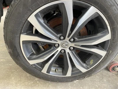 Used Wheel fits: 2017 Lexus RX350 20x8 alloy 10 spoke V spoke silver and black G Foto 1 de 4