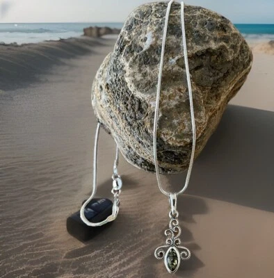 Collar colgante de plata de ley ámbar verde báltico hecho a mano en Gdansk Polonia Foto 1 de 2