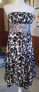 Vestido de Fiesta Intriga Talla 10 Sin mangas Negro/Blanco Forrado y Herramienta Cremallera Espalda - Imagen 1 de 8