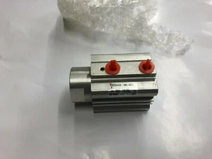 NEW SMC RSDQA32-10D-XC18 Cylinder, 145PSI, 1.00MPa - Picture 1 of 3