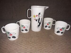 HTF Sylvester And Tweety Mini Pitcher And Cups Play Set 1996 Chilton-Globe...