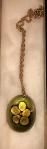 Vintage Green Glass Pendant w/Gold Flower 1 7/8”on 19-1/2" Goldtone Chain - Picture 1 of 3