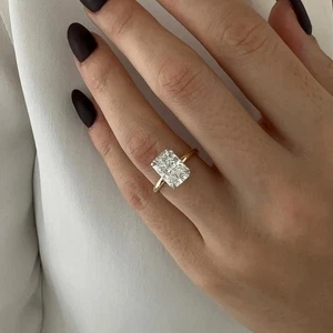 Lab Grown 3 Ct Radiant Cut Diamond Solitaire Engagement Ring in 14k Yellow Gold - Picture 1 of 14