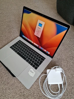 MacBook Pro Retina 15-inch (2017) A1707 Touch Bar - Core i7 - 16GB SSD 256GB - Image 1 of 4