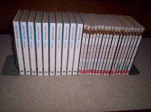 LOT of 28 "OLD YELLER" by Fred Gipson CLASSROOM GUIDED READING-NEWBERY--HCS--PBs - Imagen 1 de 3